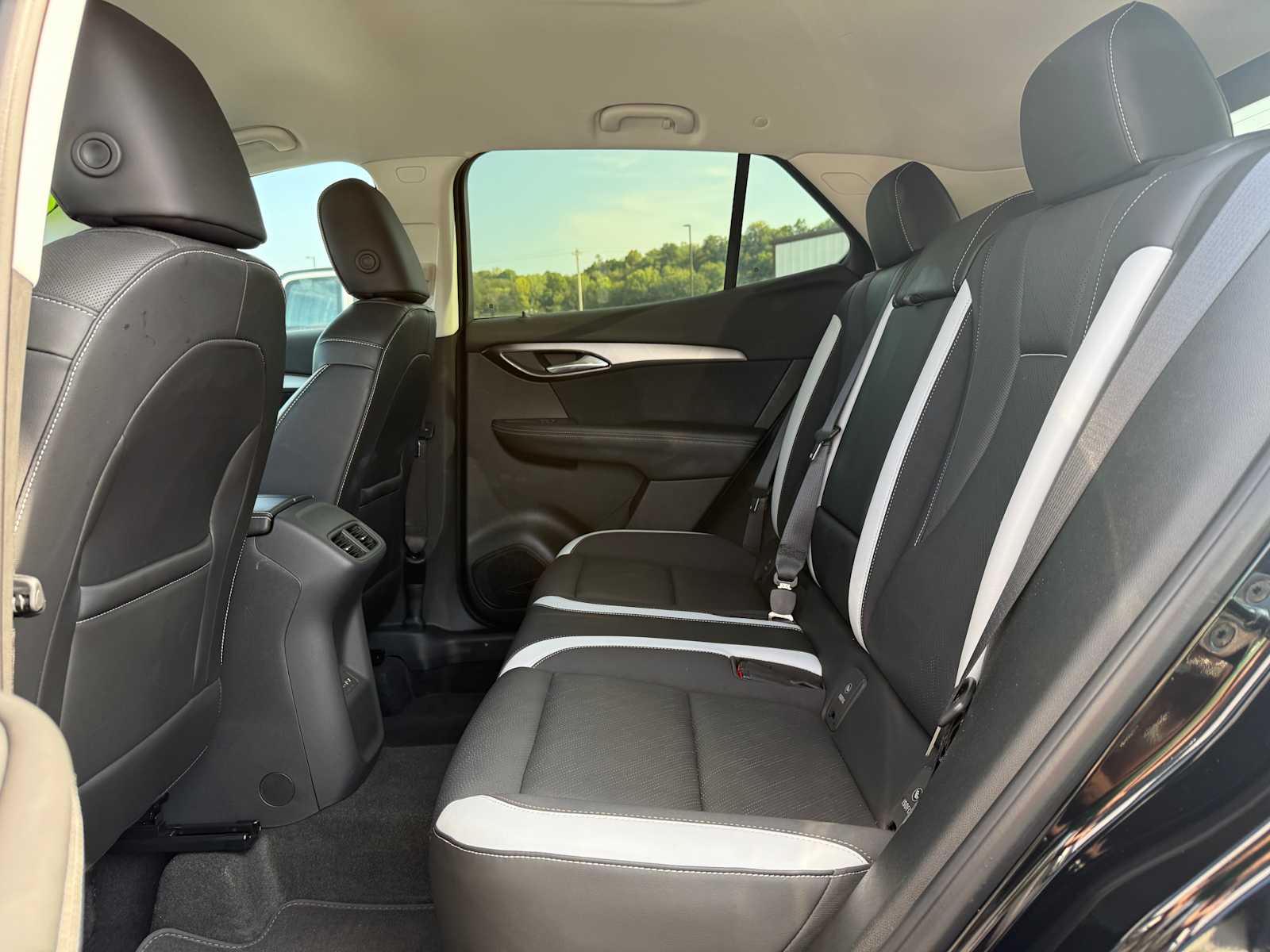 2025 Buick Envision Sport Touring photo 32