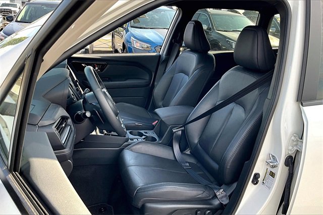2025 Subaru Forester Limited Base photo 22