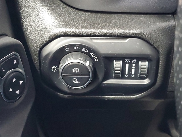 2022 Jeep Gladiator Mojave photo 11