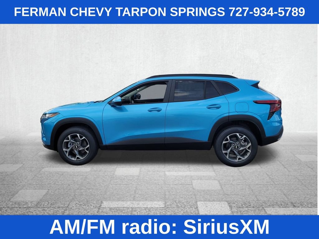 2025 Chevrolet Trax LT photo 4