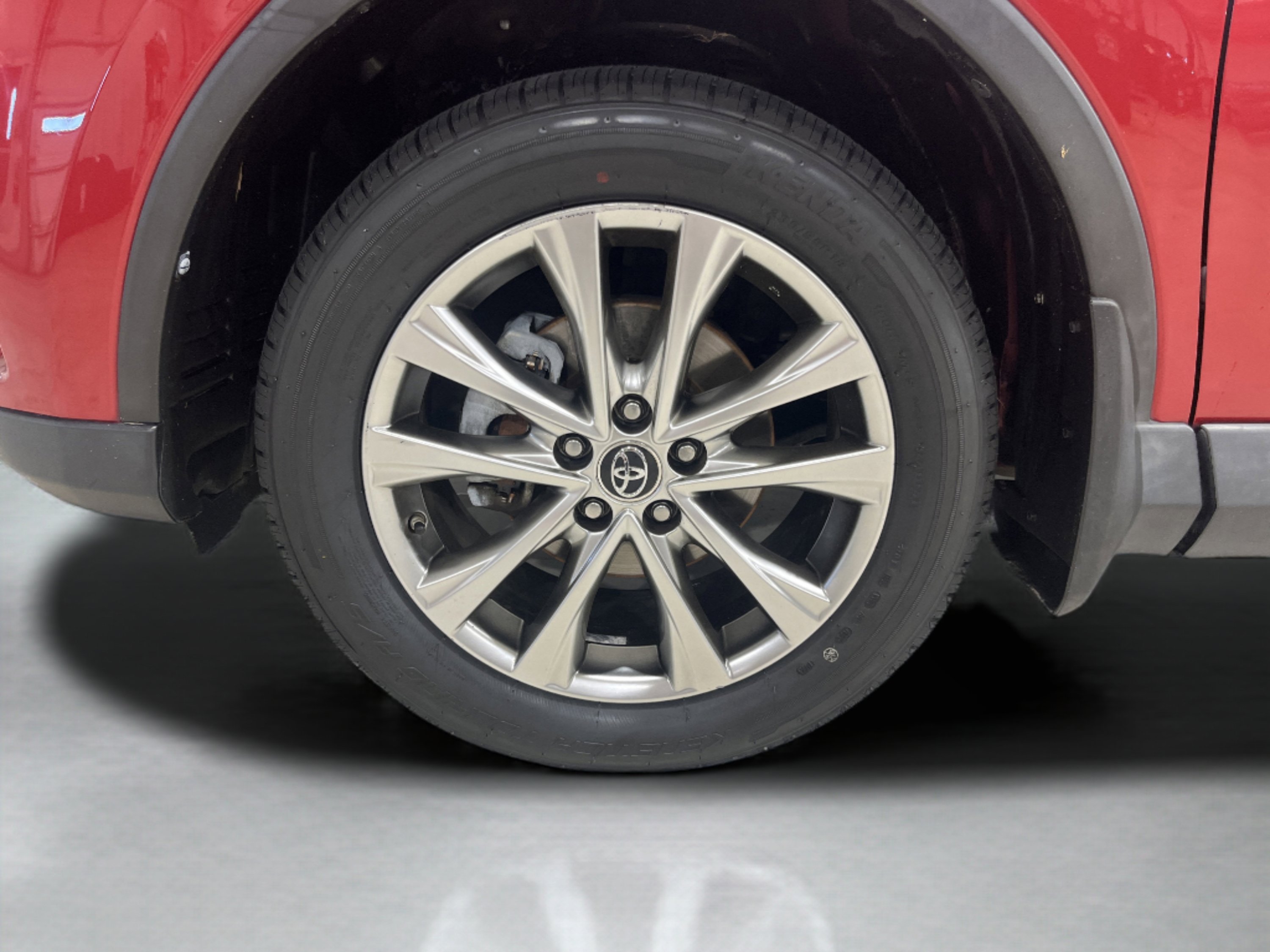 2017 Toyota RAV4 Limited photo 8
