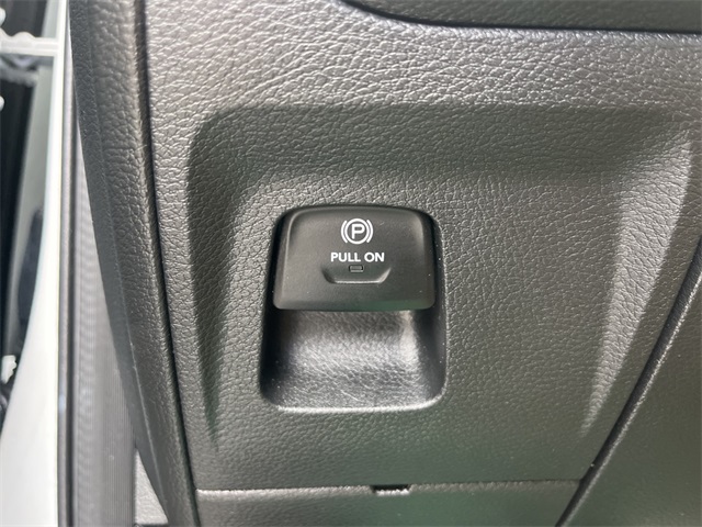 Used 2024 White Ram Laramie image 28