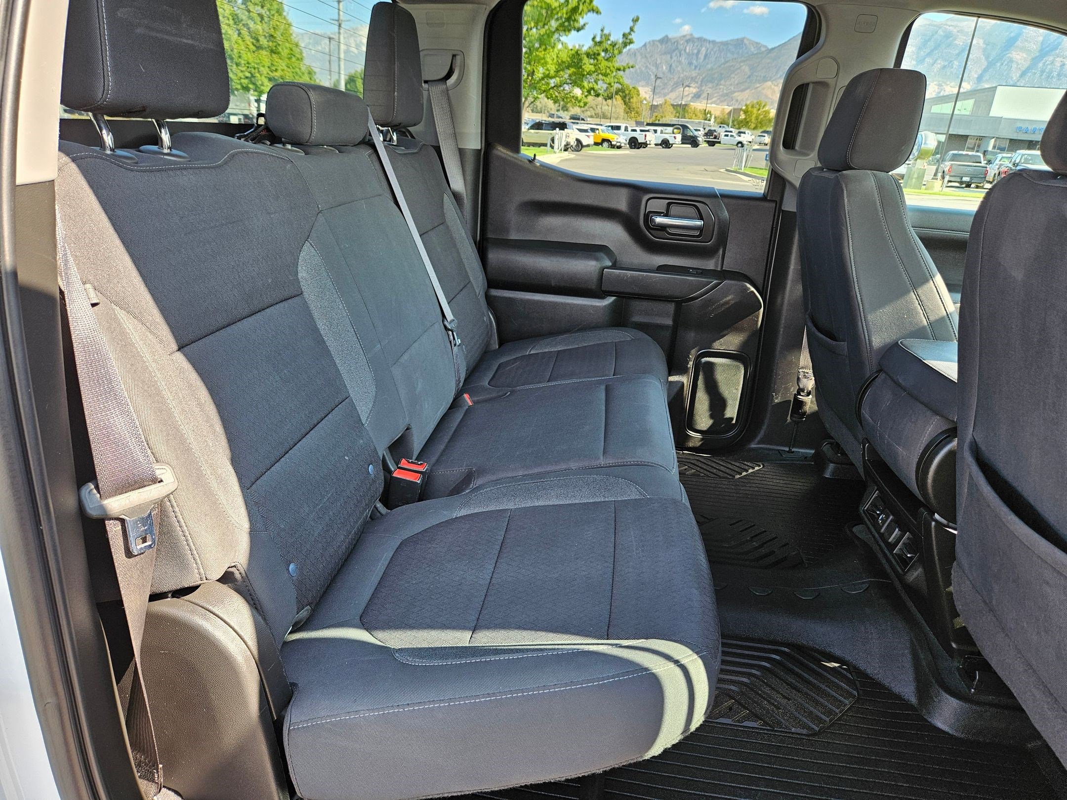 2022 Chevrolet Silverado 1500 LT photo 26