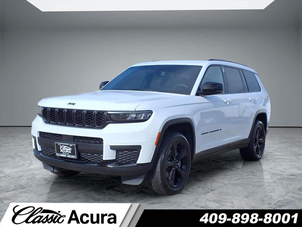2023 Jeep Grand Cherokee Altitude photo 2
