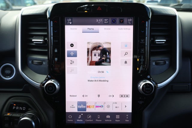 New 2026 Billet Silver Metallic Clear-Coat Exterior Paint RAM Big Horn/Lone Star image 27