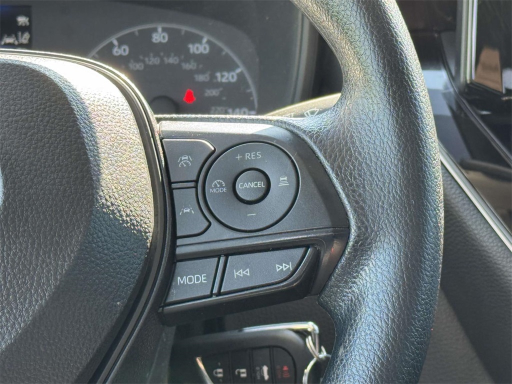 2025 Toyota Corolla LE photo 21