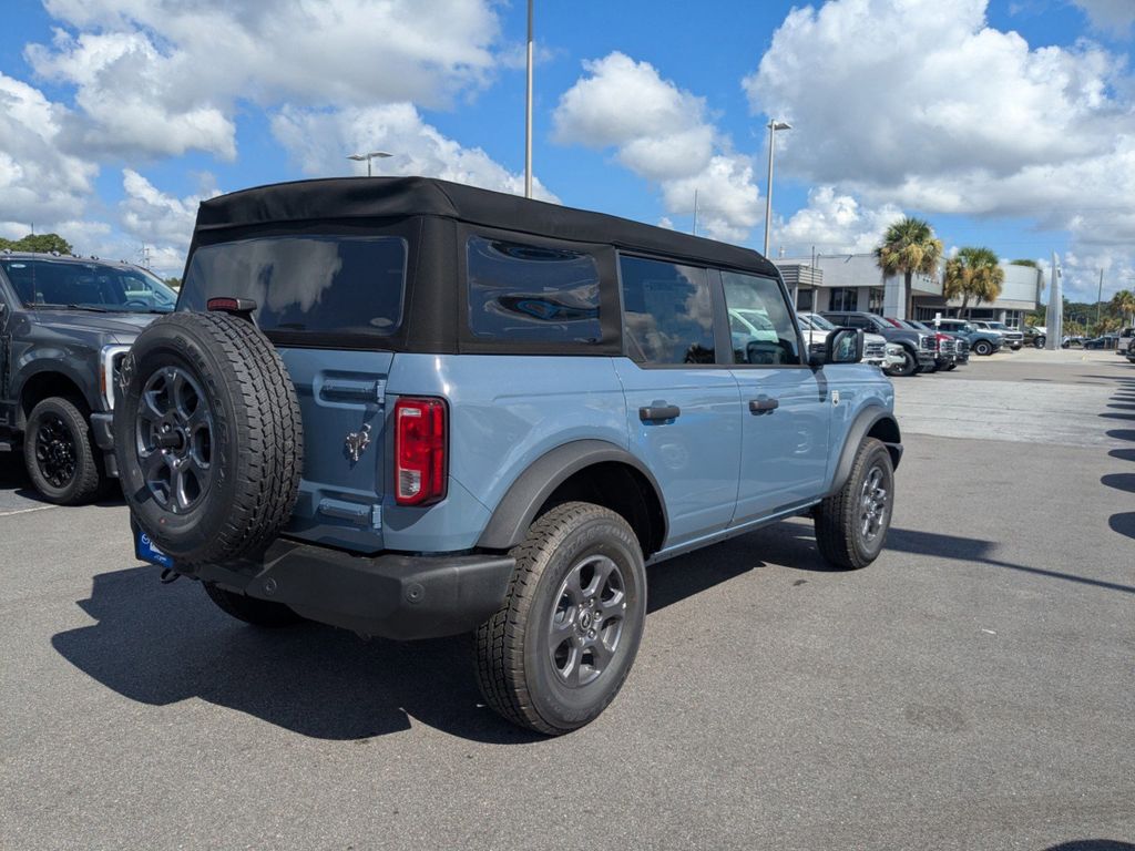 2025 Ford Bronco Big Bend photo 2