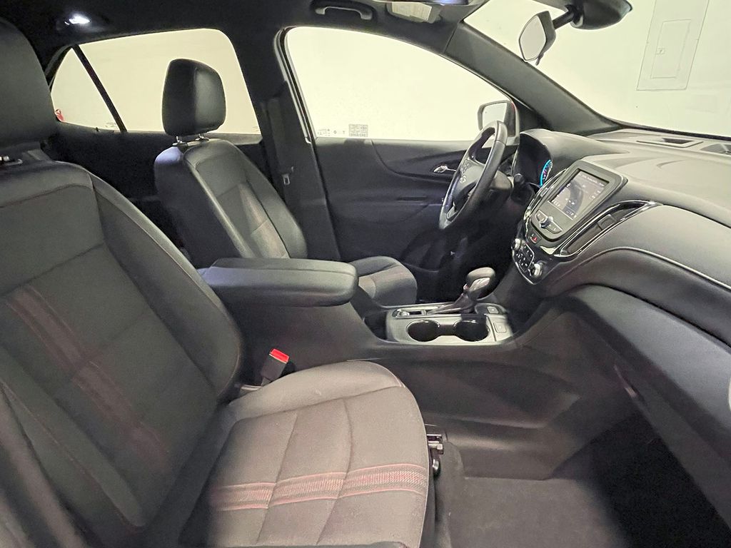 2022 Chevrolet Equinox RS photo 22