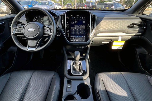 2025 Subaru Forester Limited Base photo 13