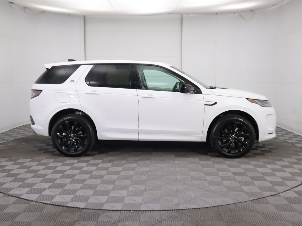 2024 Land Rover Discovery Sport S photo 2