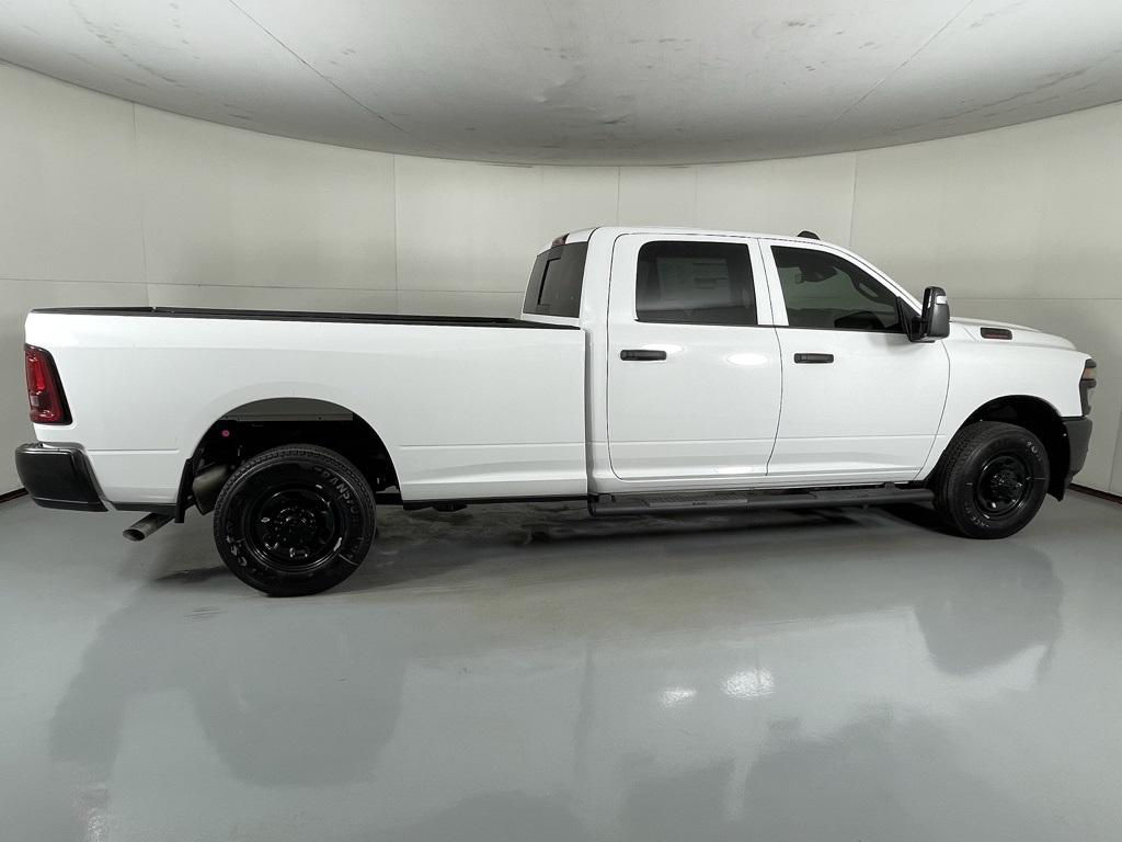2026 Ram 2500 Tradesman photo 9