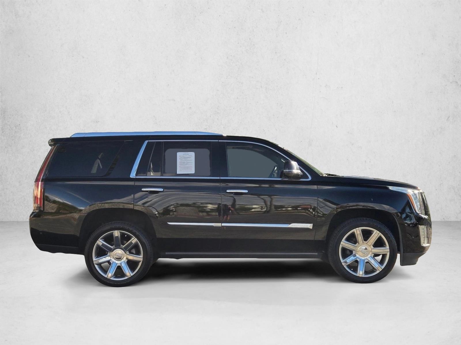 2019 Cadillac Escalade Premium Luxury photo 4
