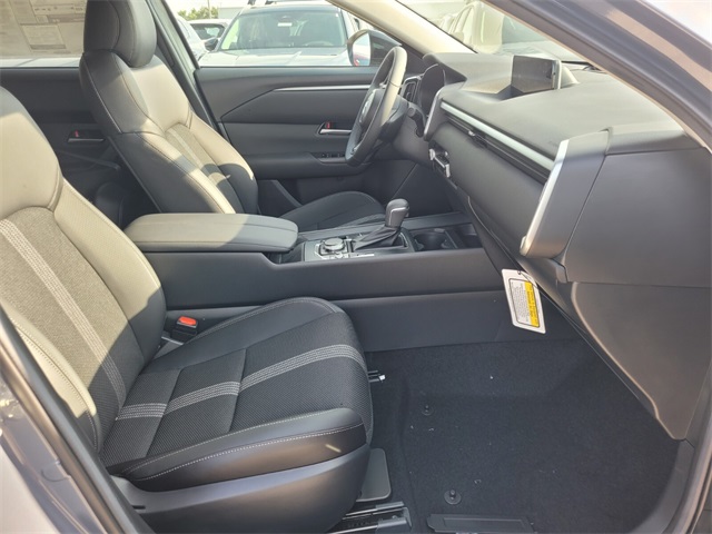 2025 Mazda CX-50 Preferred photo 14