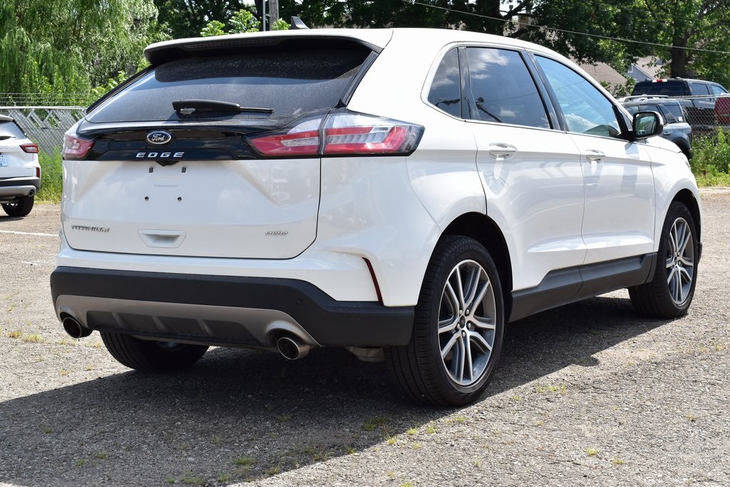 2024 Ford Edge Titanium photo 5