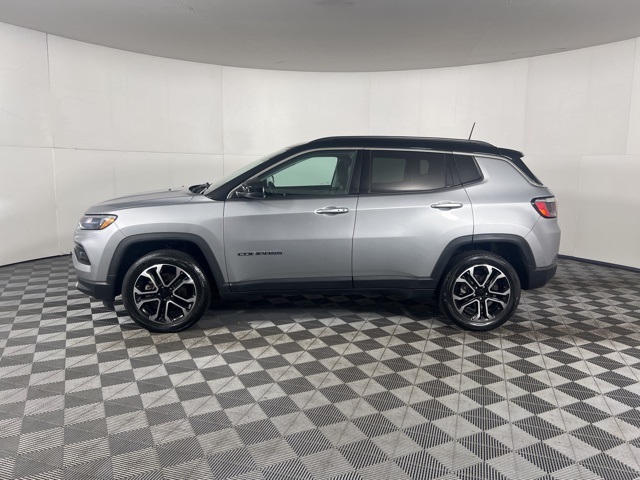 2022 Jeep Compass Limited photo 4