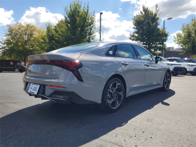 2025 Kia K5 GT-Line photo 4