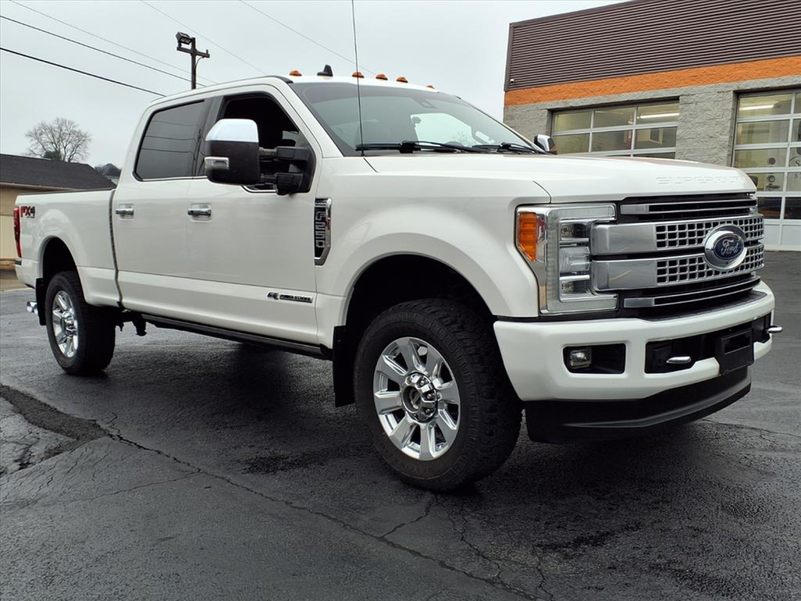 2019 Ford F-250 Super Duty Platinum's photo