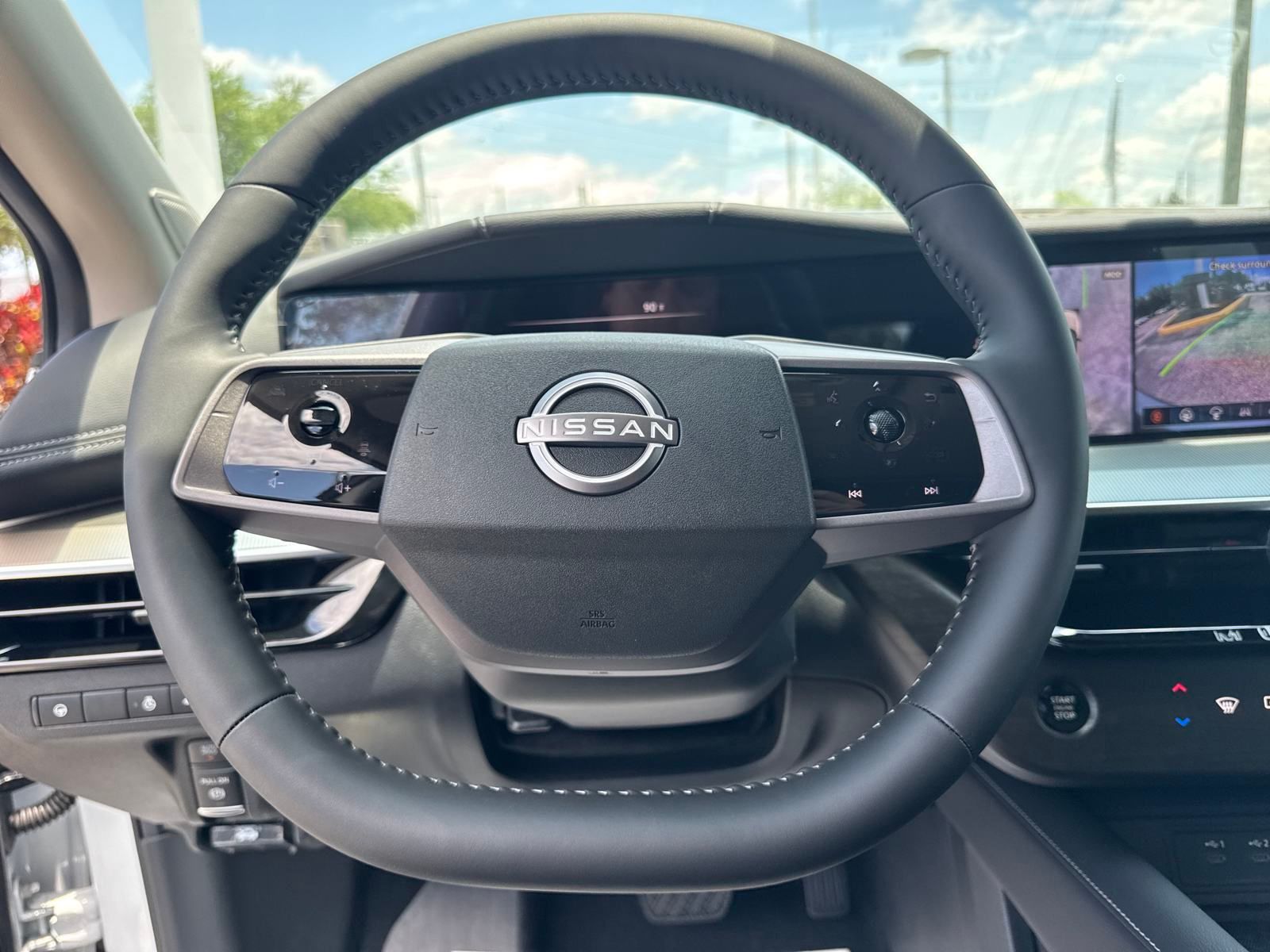 2025 Nissan Murano SL photo 13