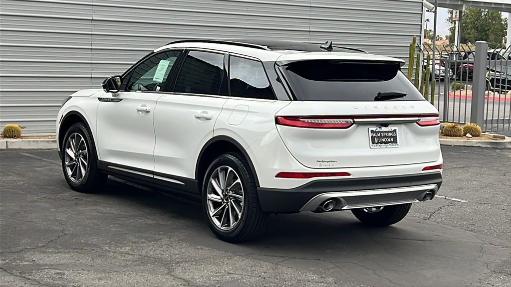 2025 Lincoln Corsair Premiere photo 3
