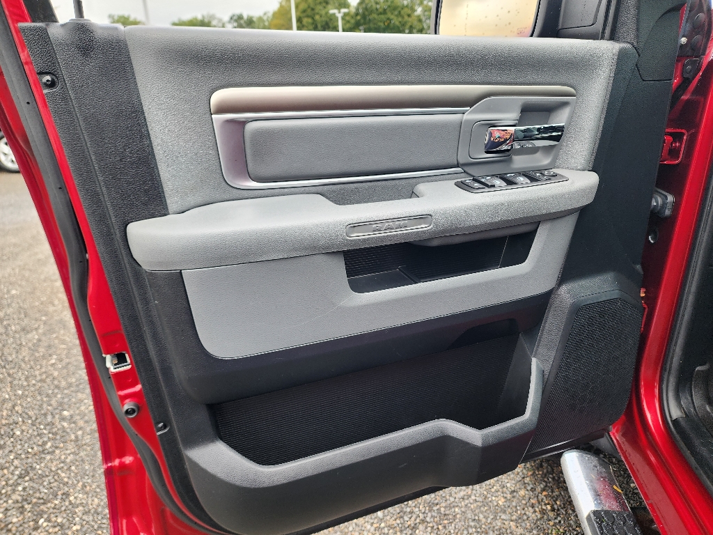 2014 Ram 1500 Big Horn photo 23