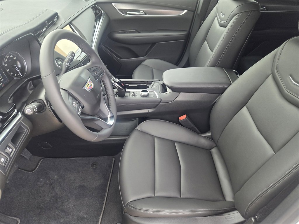 2025 Cadillac XT6 Luxury photo 13
