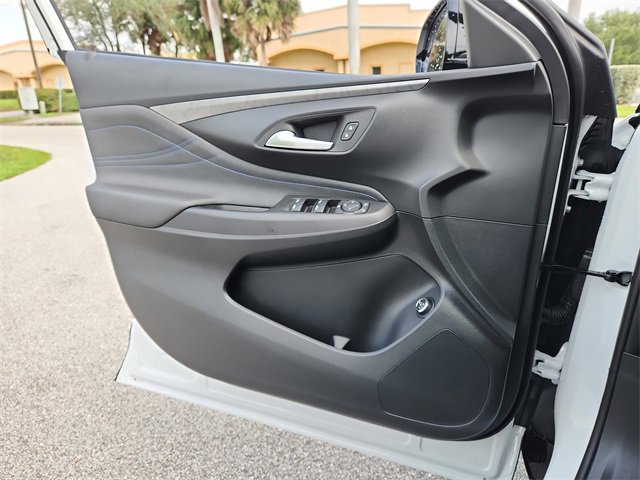 2025 Buick Envista ST photo 19