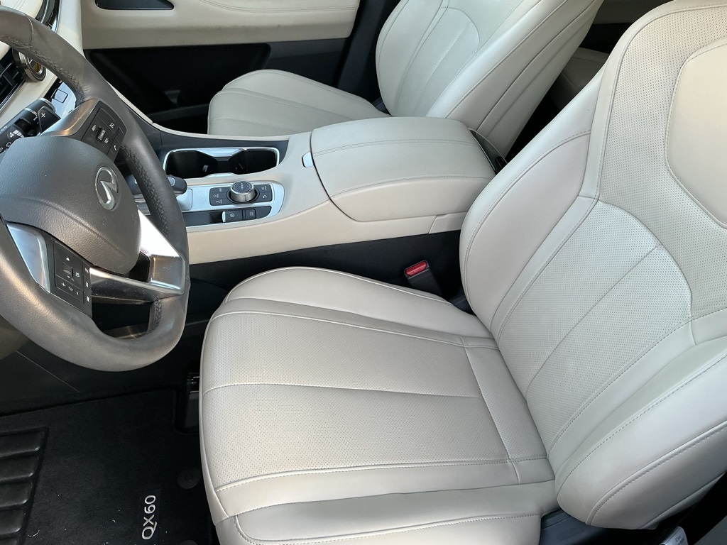 2024 Infiniti QX60 Pure photo 3