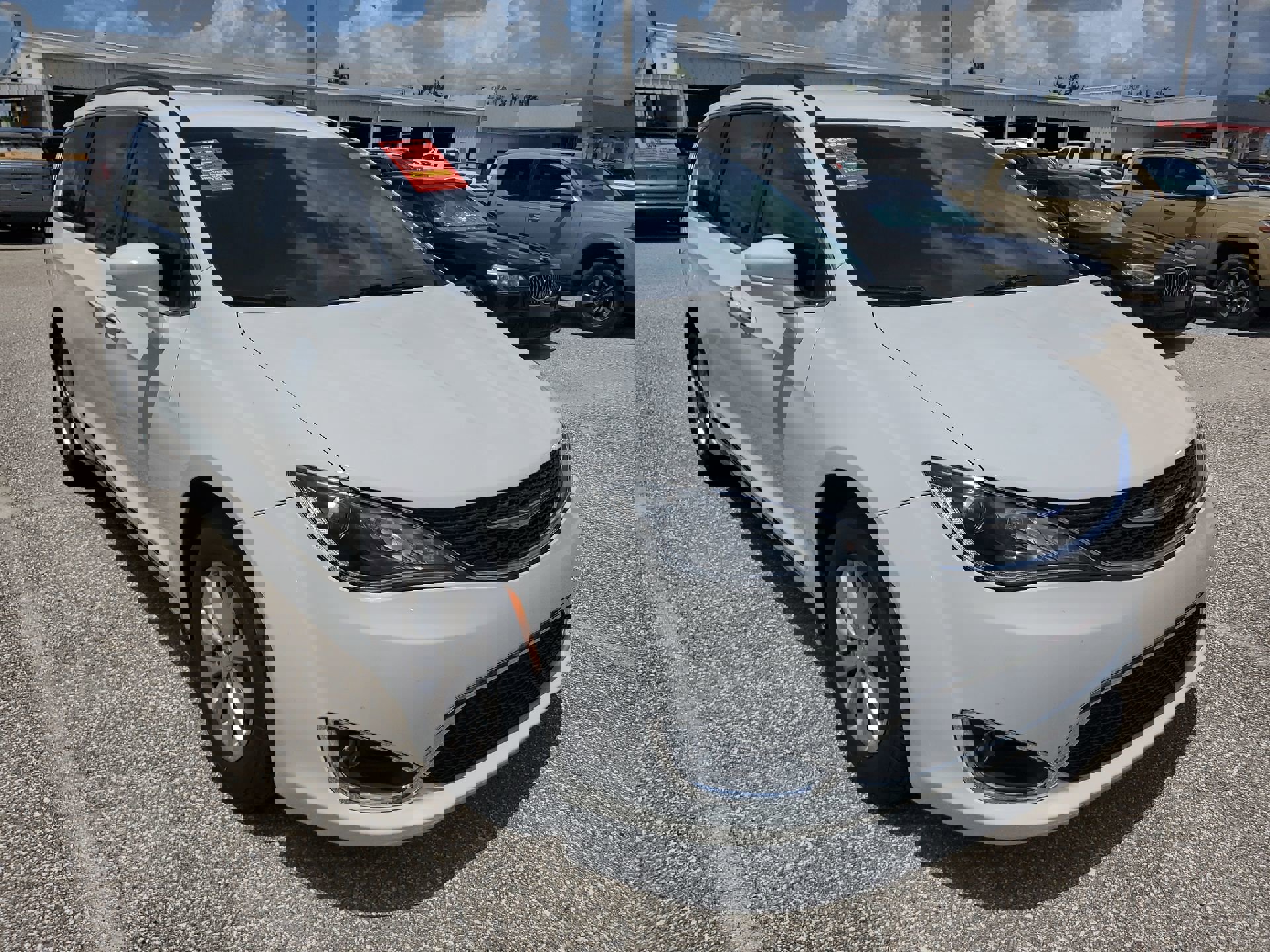 2C4RC1BG4HR565738