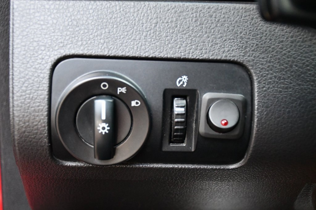 2005 Ford Mustang photo 15