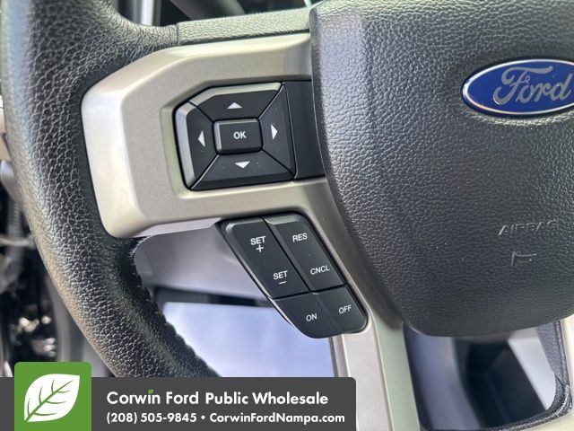 2016 Ford F-150 Lariat photo 17
