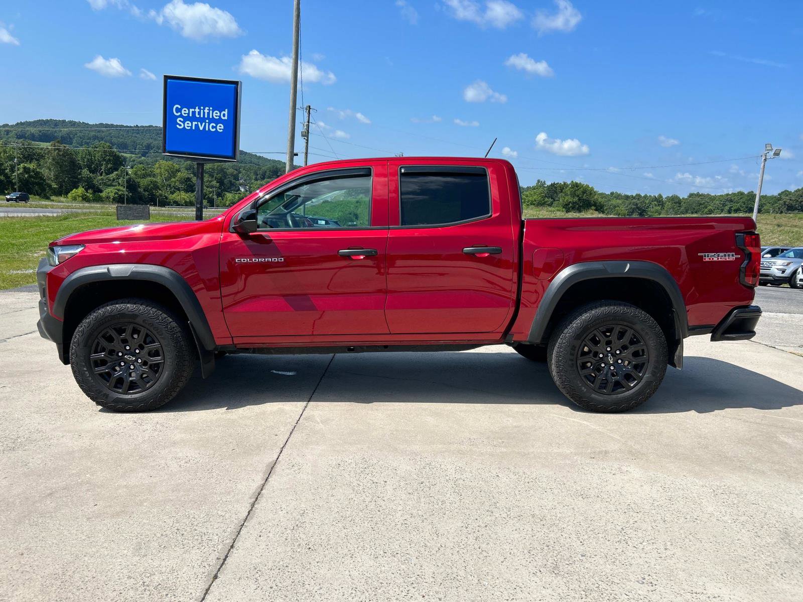 2023 Chevrolet Colorado Trail Boss photo 7