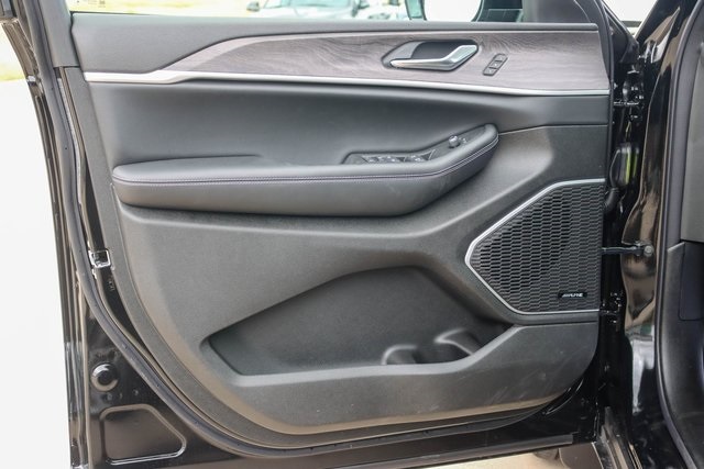 2024 Jeep Cherokee Base 4xe photo 7