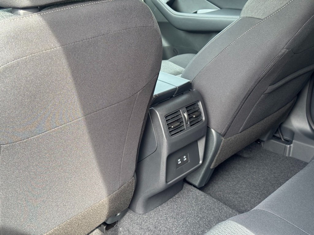 2026 Nissan Rogue SV photo 22