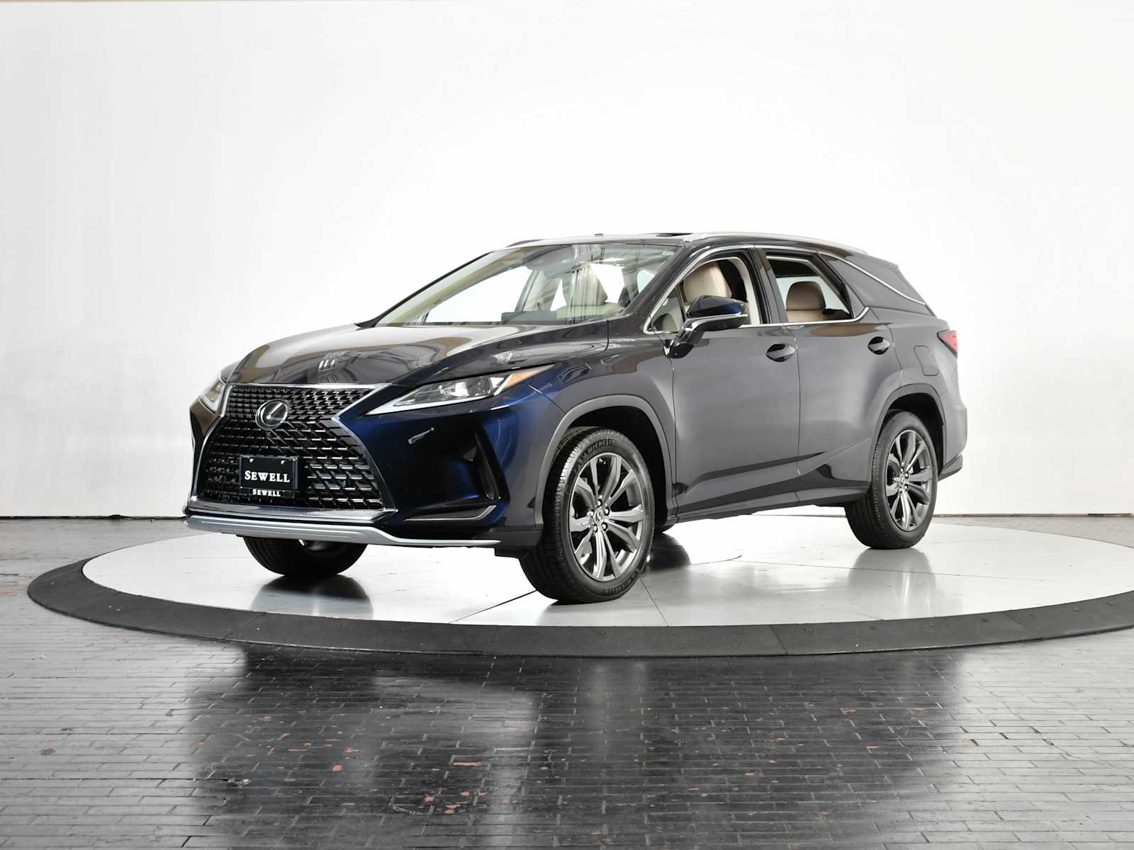 2021 Lexus RX 350's photo