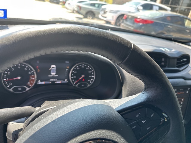 2022 Jeep Renegade Altitude photo 10