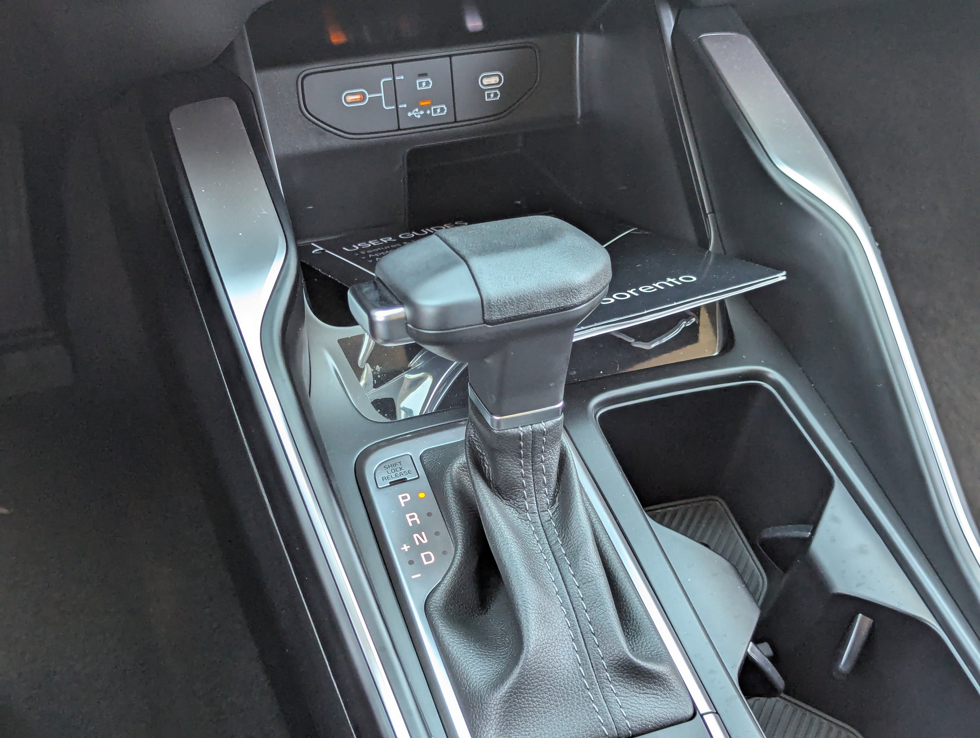 2025 Kia Sorento LX photo 7