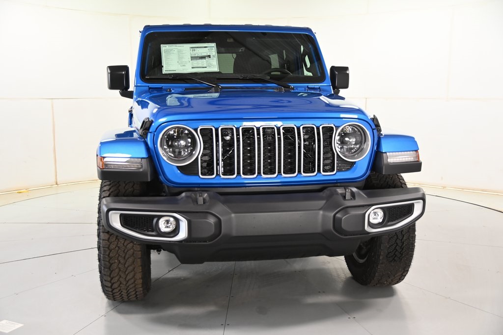 2025 Jeep Wrangler Sahara photo 3