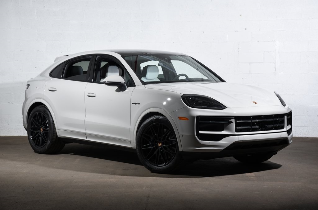 2025 Porsche Cayenne E-Hybrid photo 8