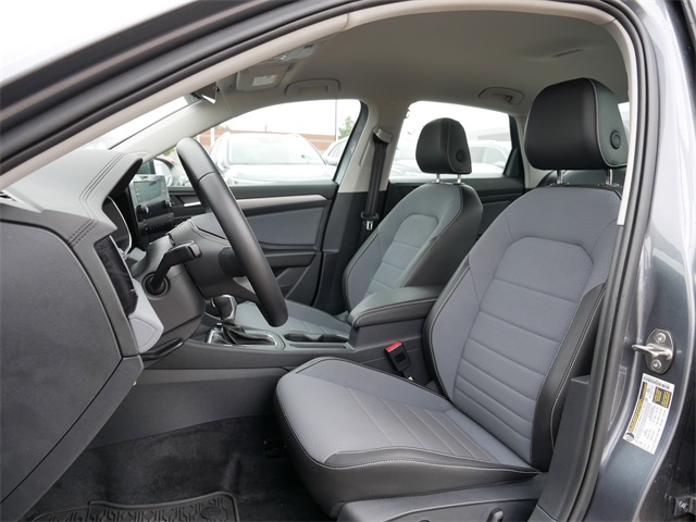 2025 Volkswagen Jetta 1.5T SE photo 13
