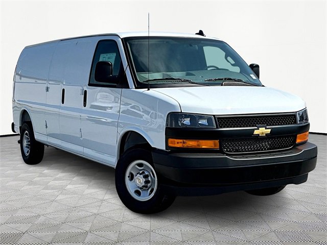 2025 Chevrolet Express Cargo Work Van's photo