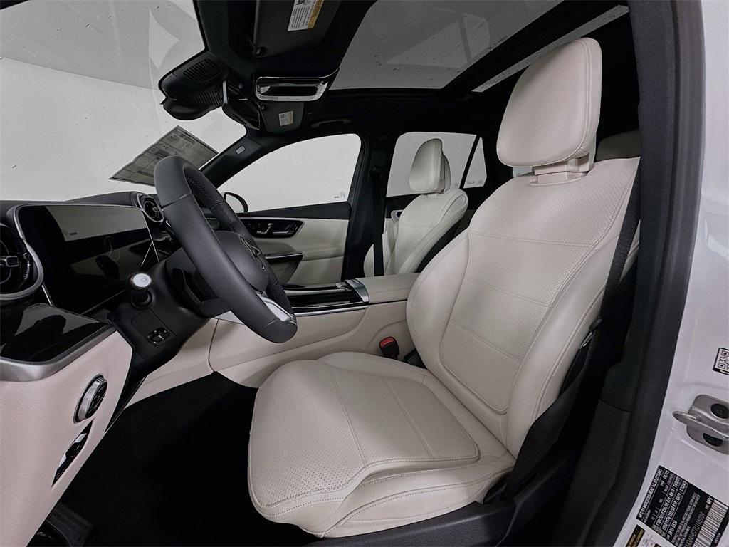 2026 Mercedes Benz GLC 300 4MATIC photo 18