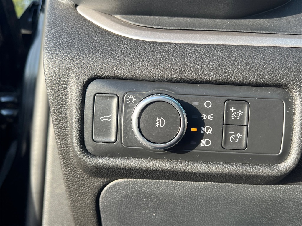 2022 Ford Explorer XLT photo 13