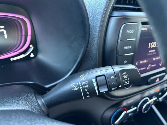 2023 Kia Soul LX photo 18