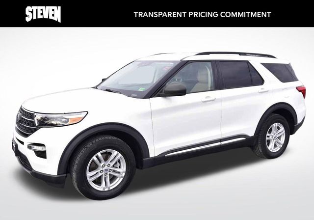 2022 Ford Explorer XLT's photo