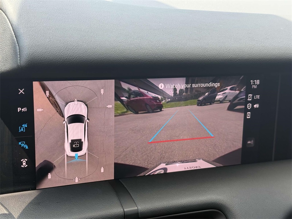 2022 Porsche Taycan Base photo 4