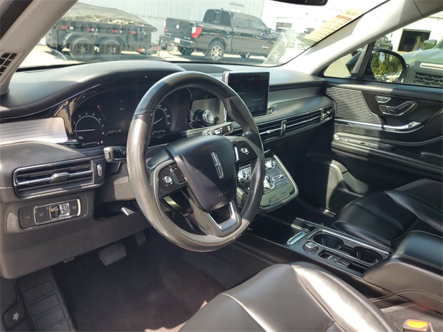 2021 Lincoln Corsair Standard photo 11