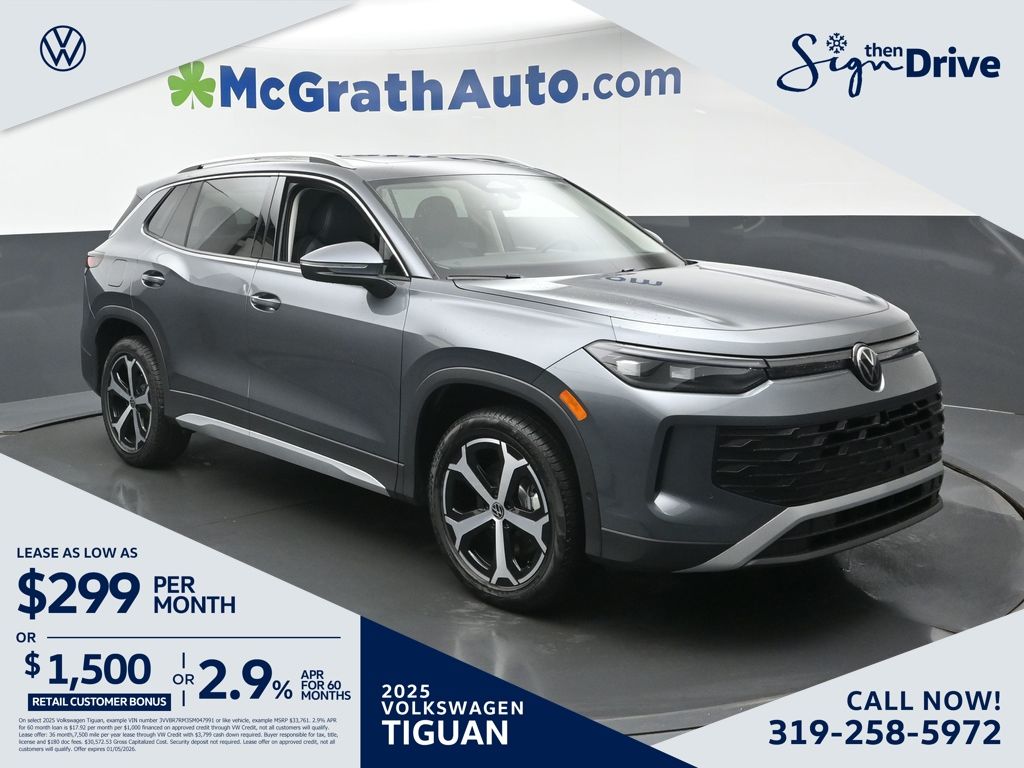 2025 Volkswagen Tiguan SE's photo
