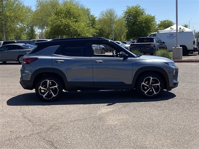 2021 Chevrolet Trailblazer RS photo 2