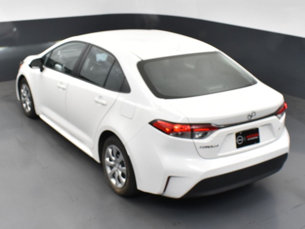 2024 Toyota Corolla LE photo 21