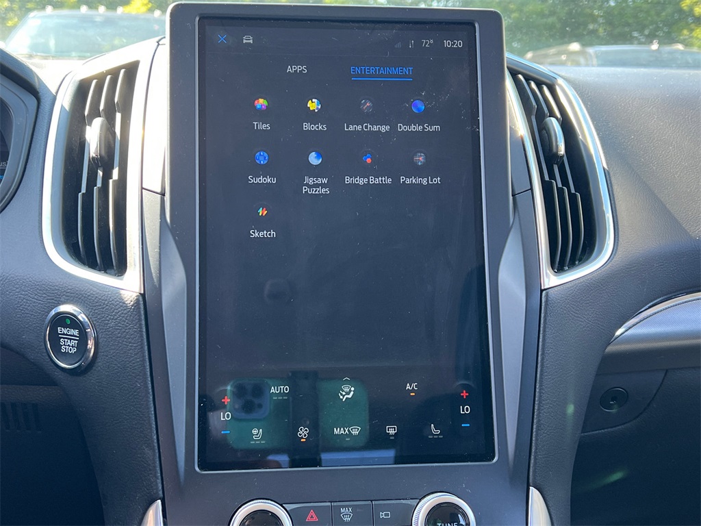2024 Ford Edge Titanium photo 18